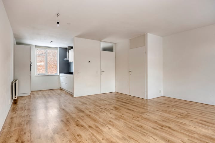 Foto 2 van Schoenmaker 2