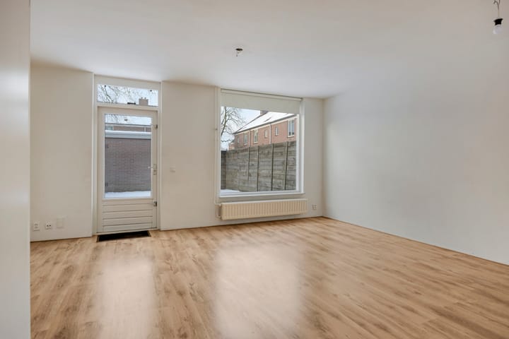 Foto 7 van Schoenmaker 2