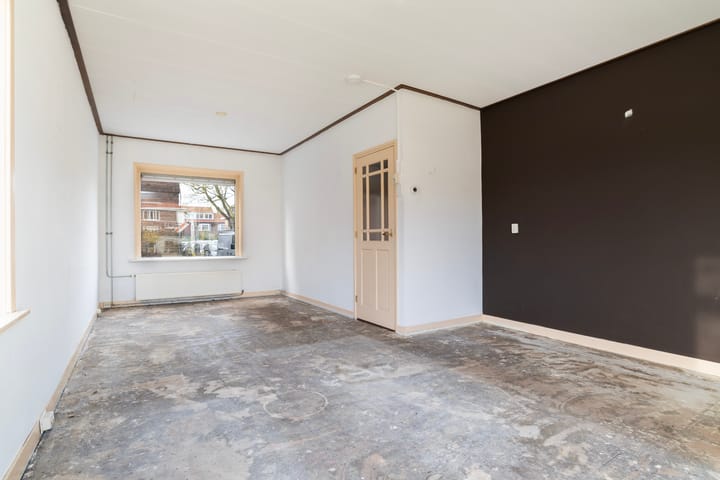 Photo 4 of Jubileumplein 14