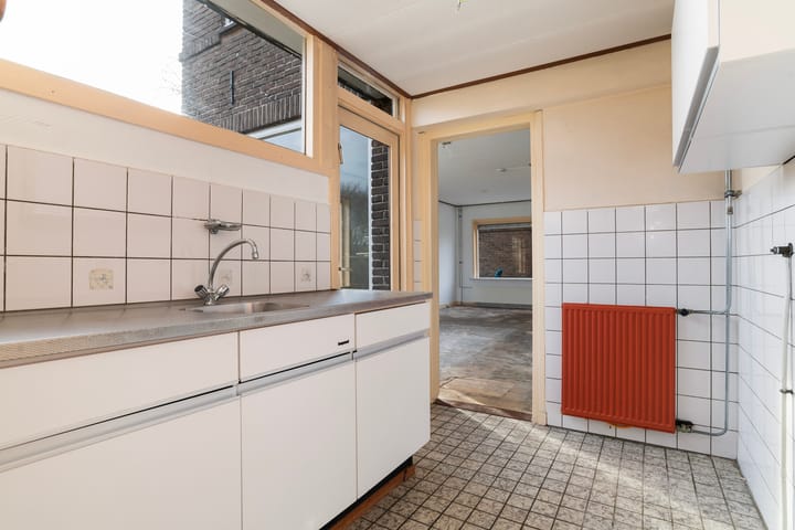 Foto 7 van Jubileumplein 14