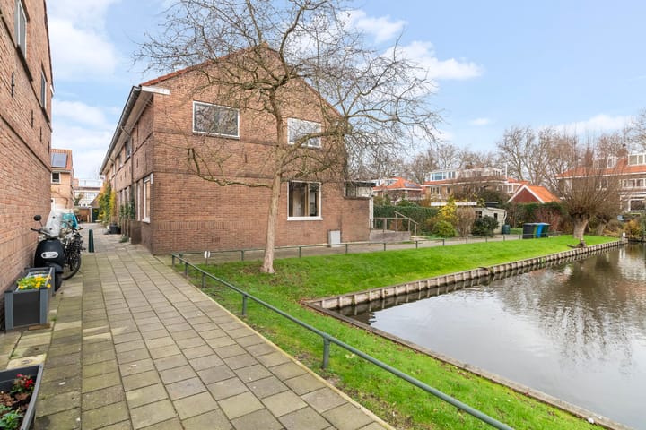 Foto 15 van Jubileumplein 14