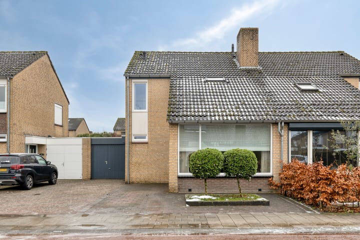 Photo 2 of Moerbeilaan 6