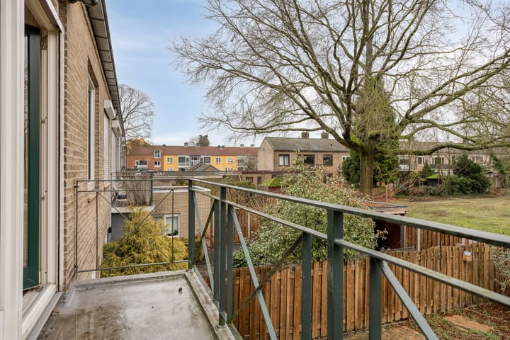 Foto 25 van S.L. Louwesstraat 179