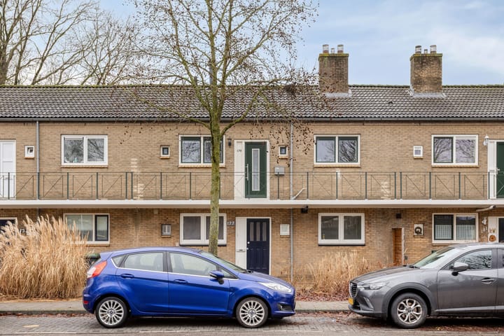 Foto 33 van S.L. Louwesstraat 179