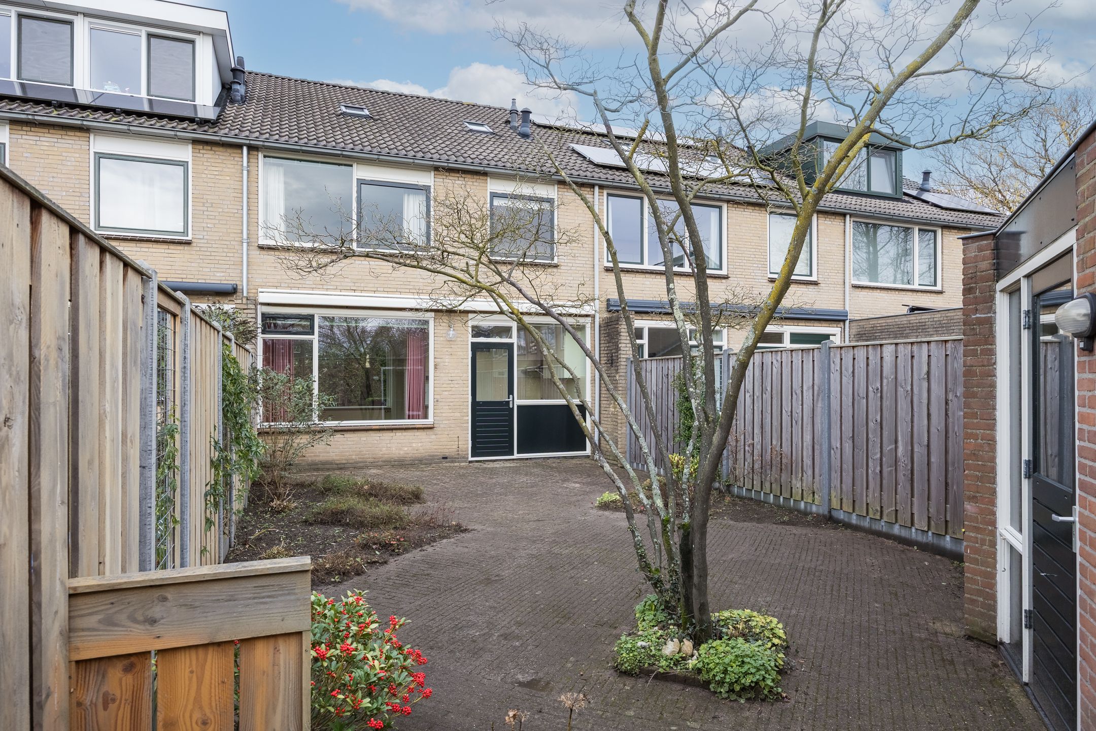 Foto 30 van van Essenstraat 41