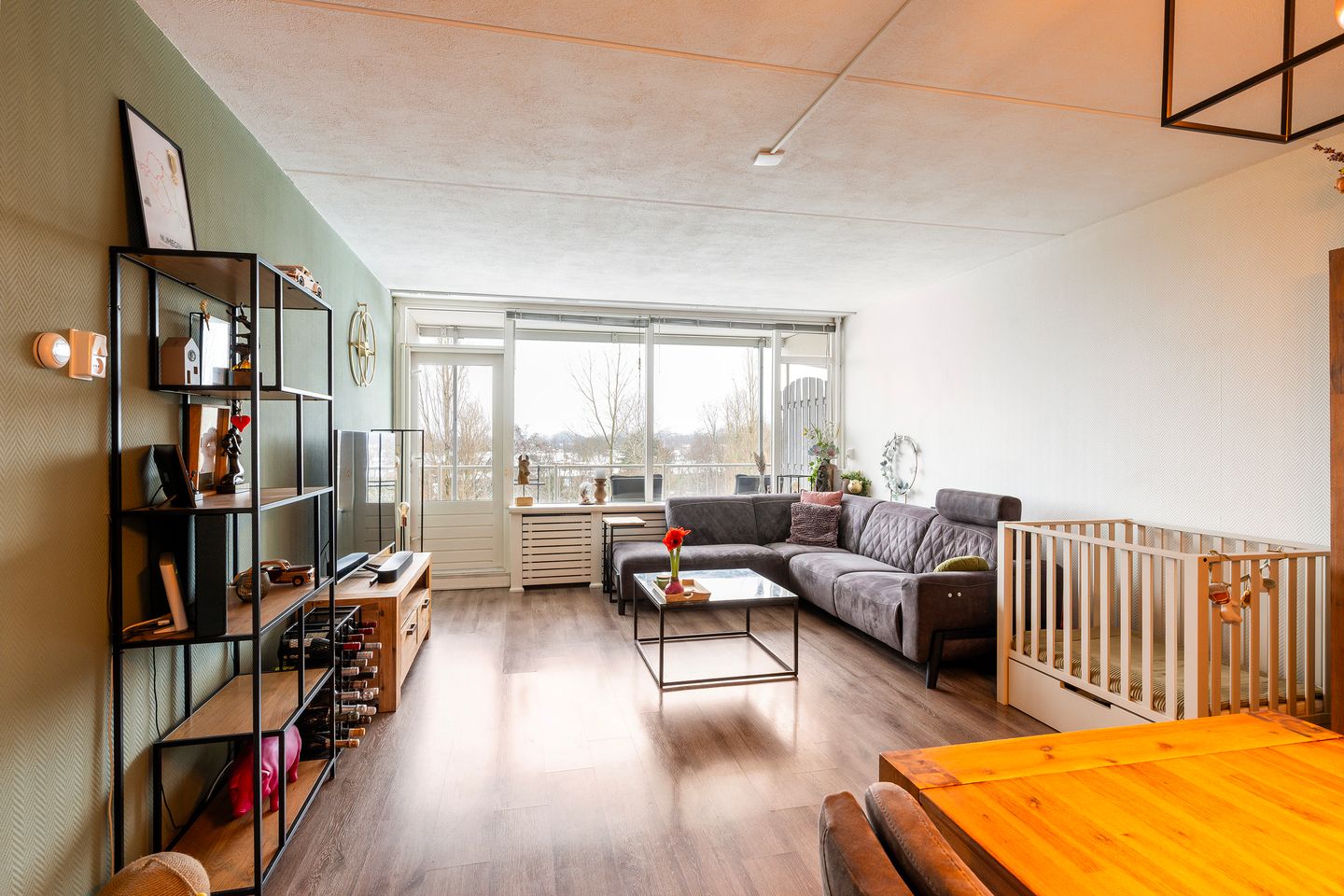 Foto 10 van Bachplein 504