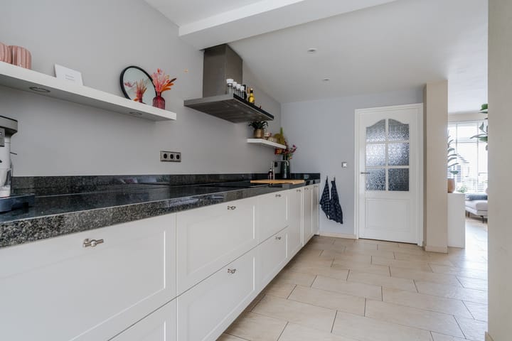 Photo 14 of Koningin Julianastraat 24