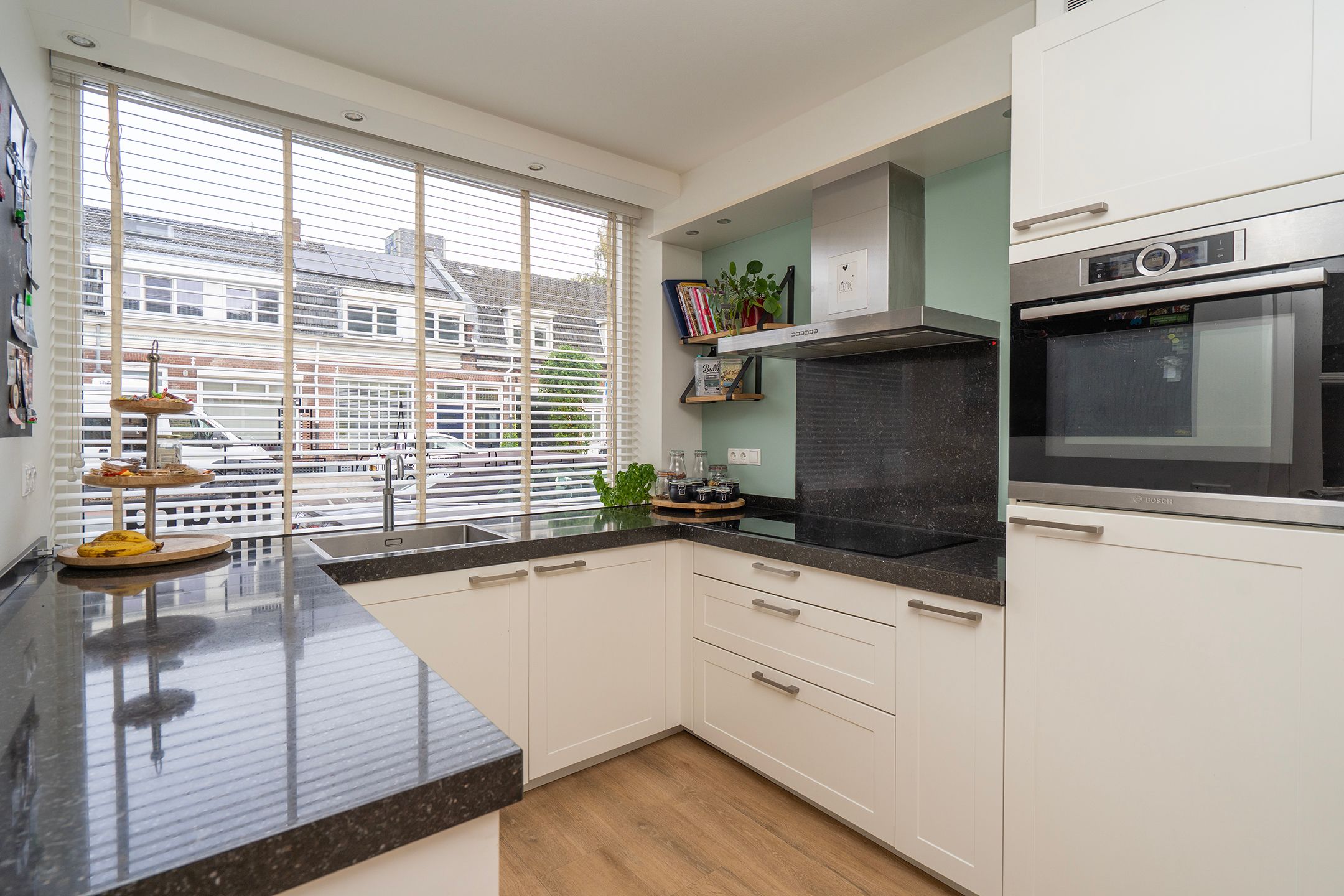 Foto 15 van Bredaseweg 324