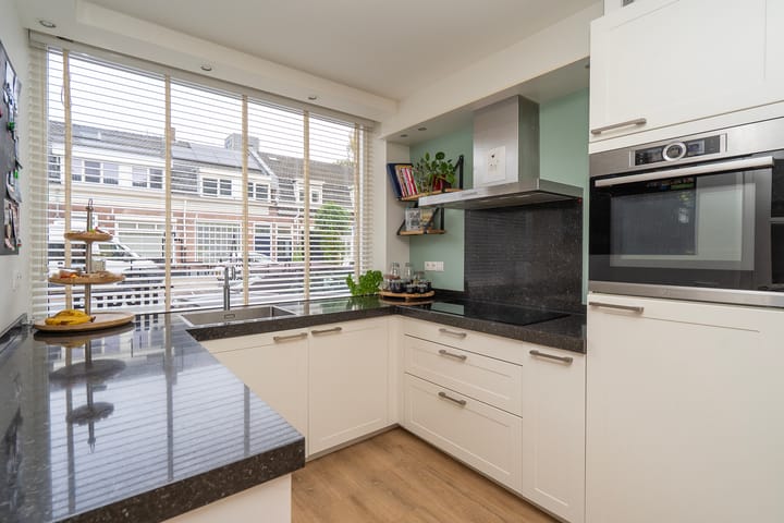 Foto 15 van Bredaseweg 324