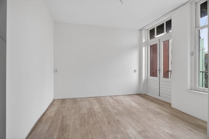 Foto 8 van Molukkenstraat 81-2