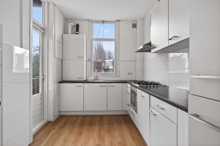 Foto 12 van Molukkenstraat 81-2