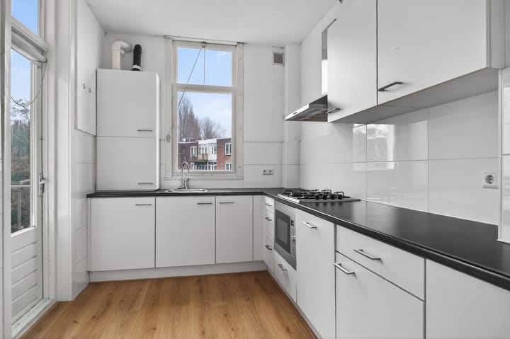 Foto 14 van Molukkenstraat 81-2