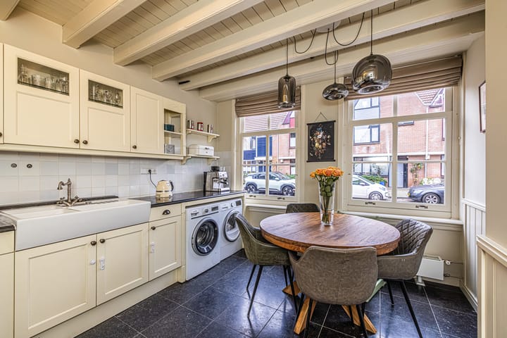 Foto 15 van Uiterstegracht 56