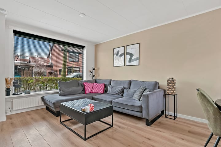 Foto 3 van Jan van Galenstraat 25