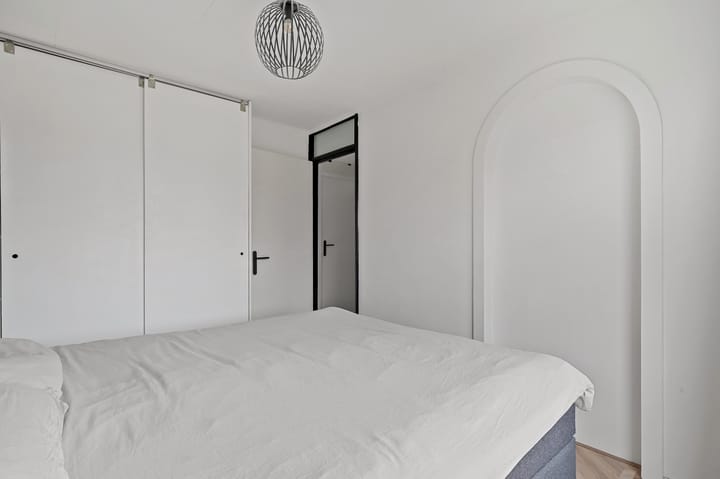 Foto 16 van Jan van Galenstraat 25