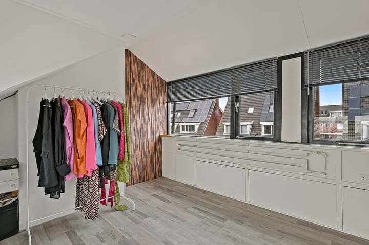 Foto 24 van Jan van Galenstraat 25