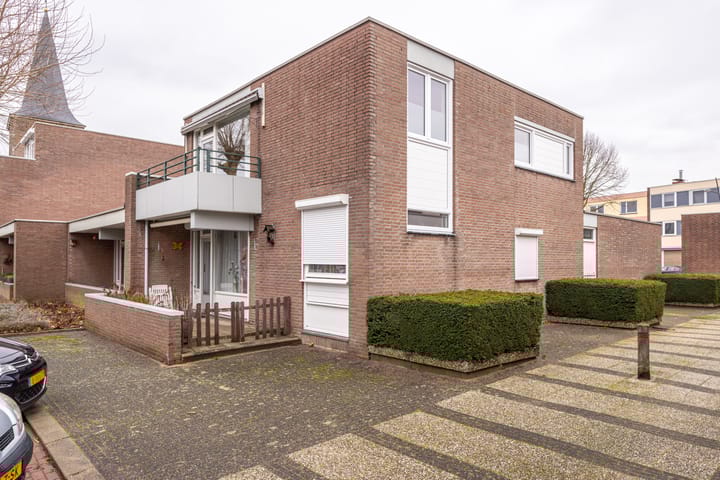 Foto 3 van Kerkplein 16