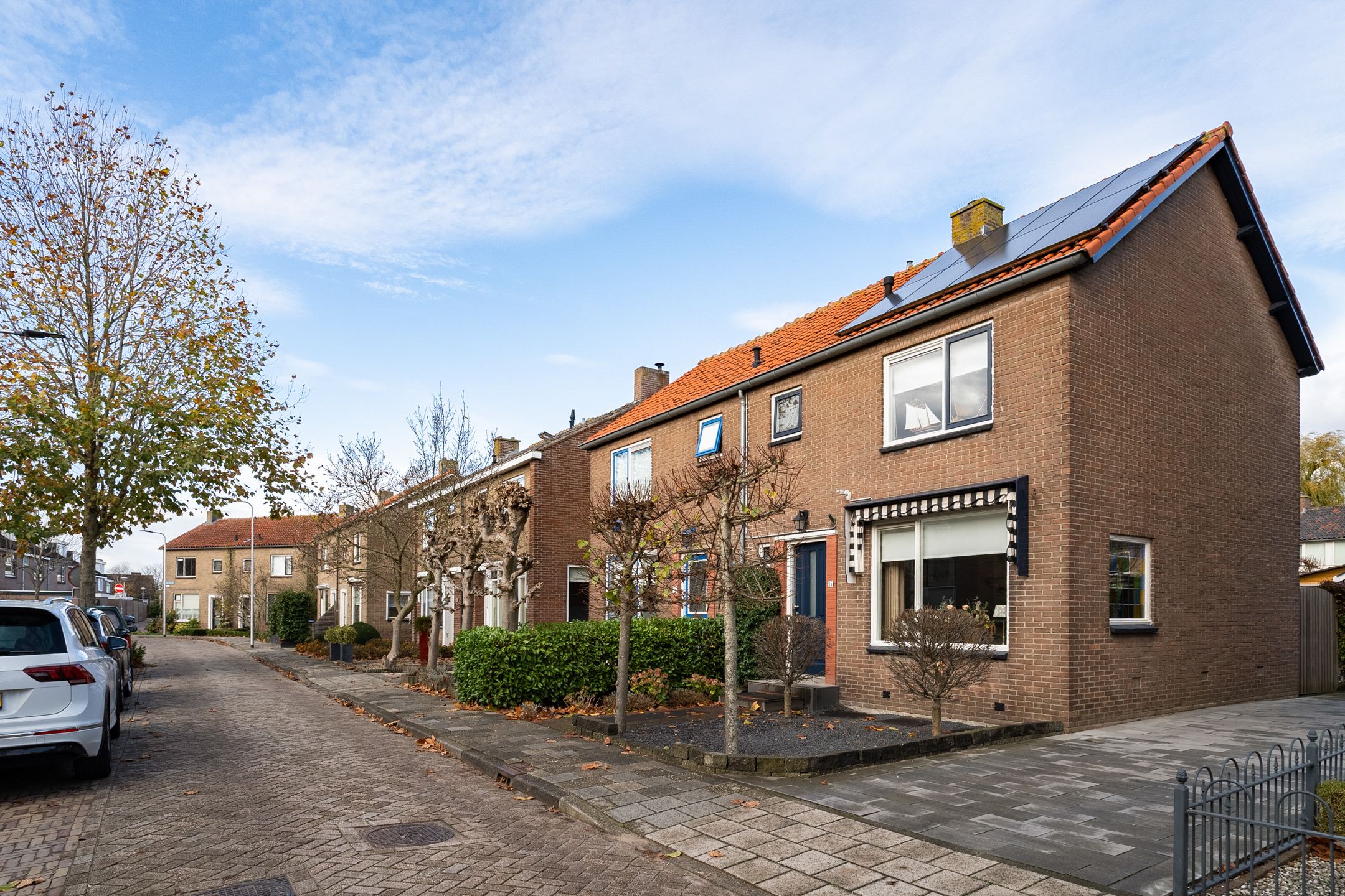 Foto 45 van Graaf van Bloisstraat 15