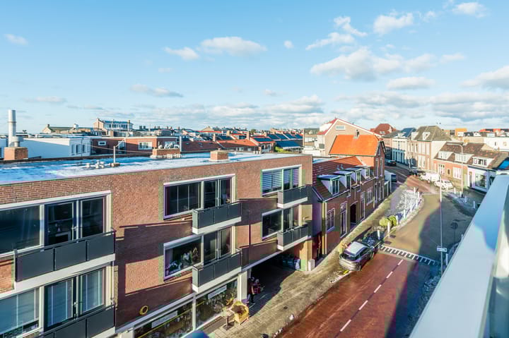 Photo 34 of Tramstraat 12-A