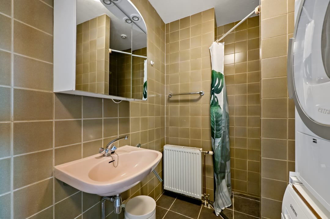 Foto 26 van Gevers Deynootweg 568