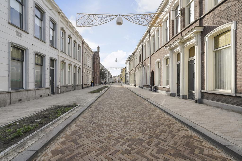 View photo 2 of Willem II-straat 14