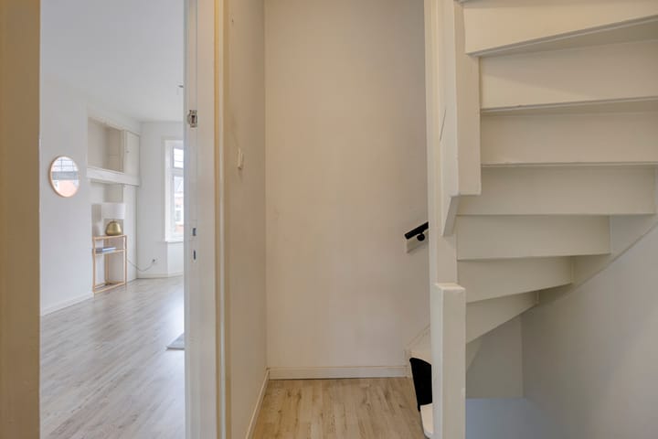 Foto 6 van Van Hamelstraat 25-B