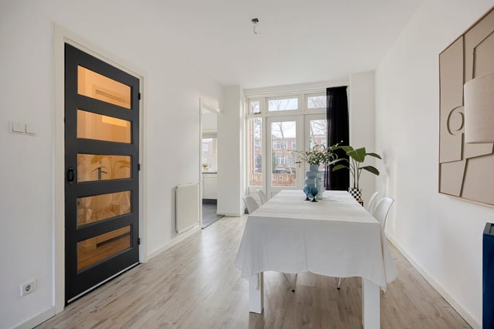 Foto 14 van Van Hamelstraat 25-B