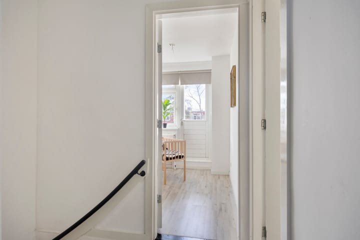 Foto 22 van Van Hamelstraat 25-B