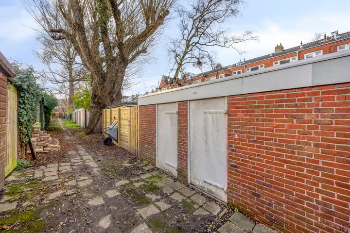 Foto 35 van Van Hamelstraat 25-B