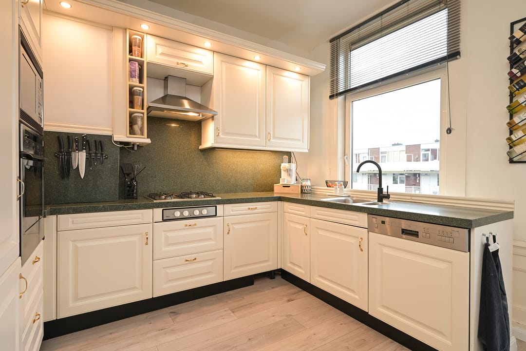 Foto 8 van Koningin Emmakade 97