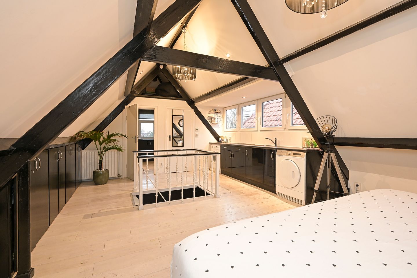 Foto 19 van Koningin Emmakade 97