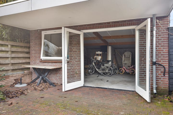 Foto 28 van Vennen 64