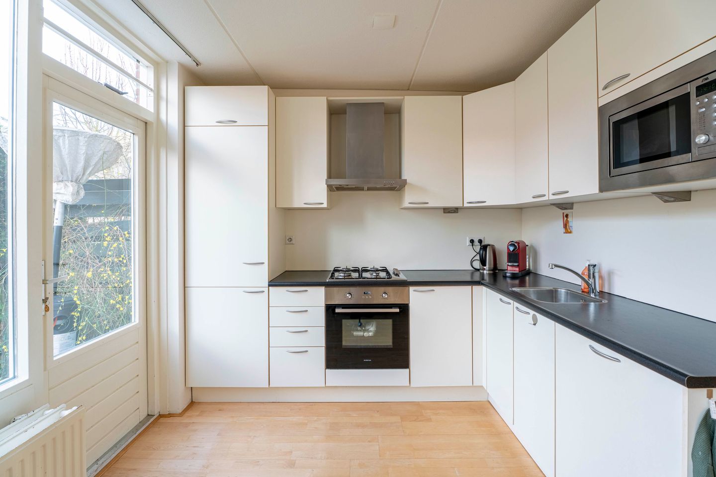 Foto 10 van J.C. Bloemlaan 13