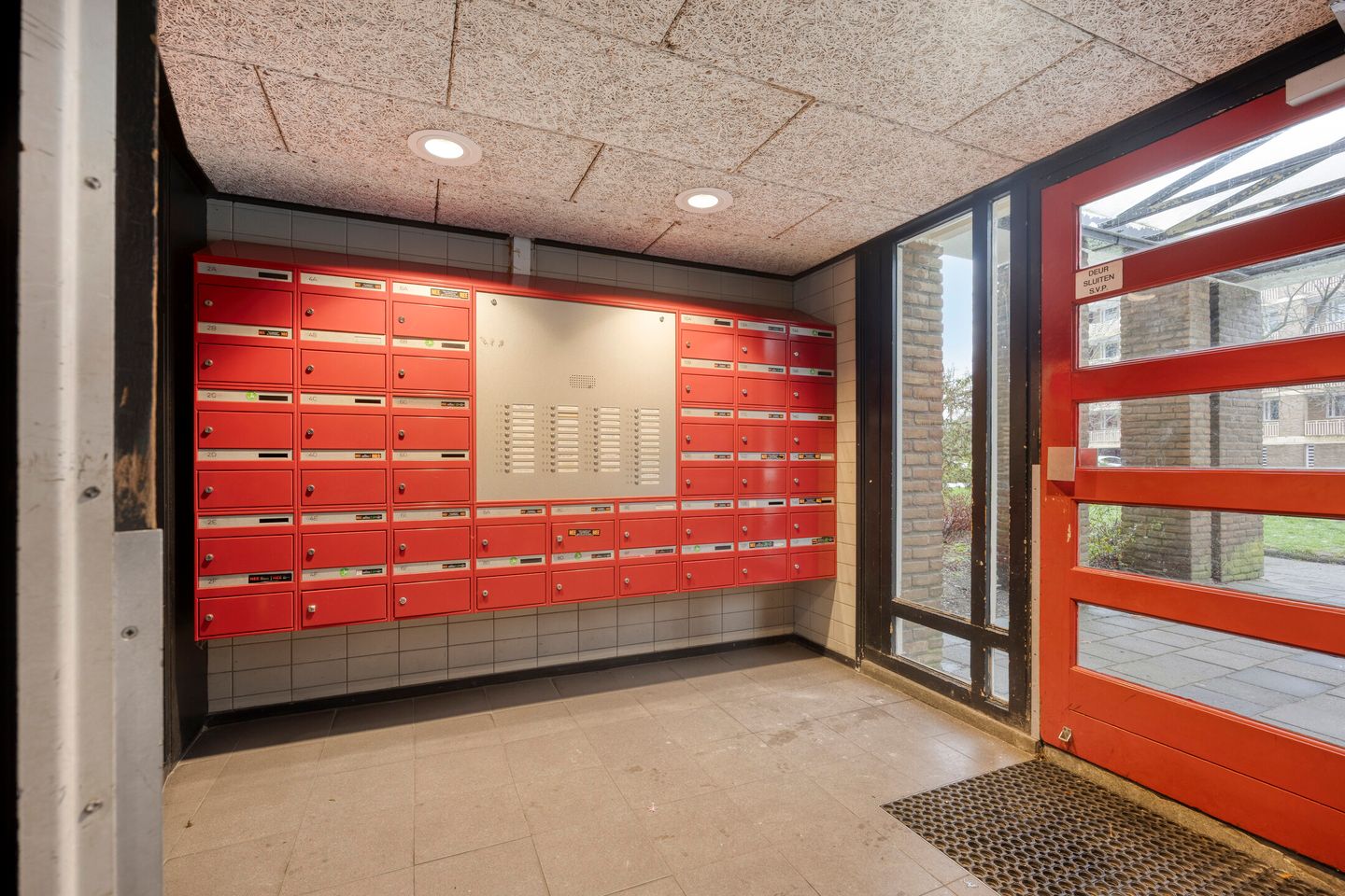 Photo 5 of Ringweg-Randenbroek 6-F