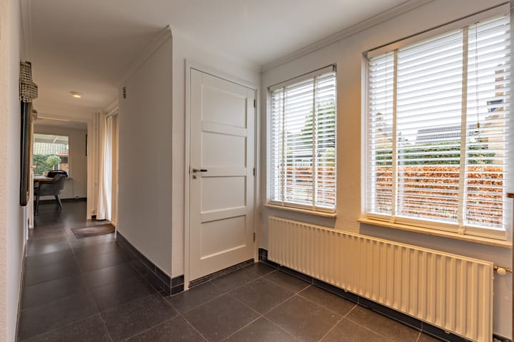 Foto 19 van Zuiderzeestraatweg 647