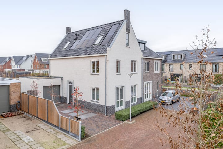 Foto 48 van Bever 33