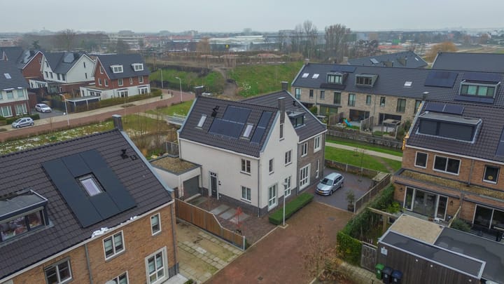 Foto 51 van Bever 33