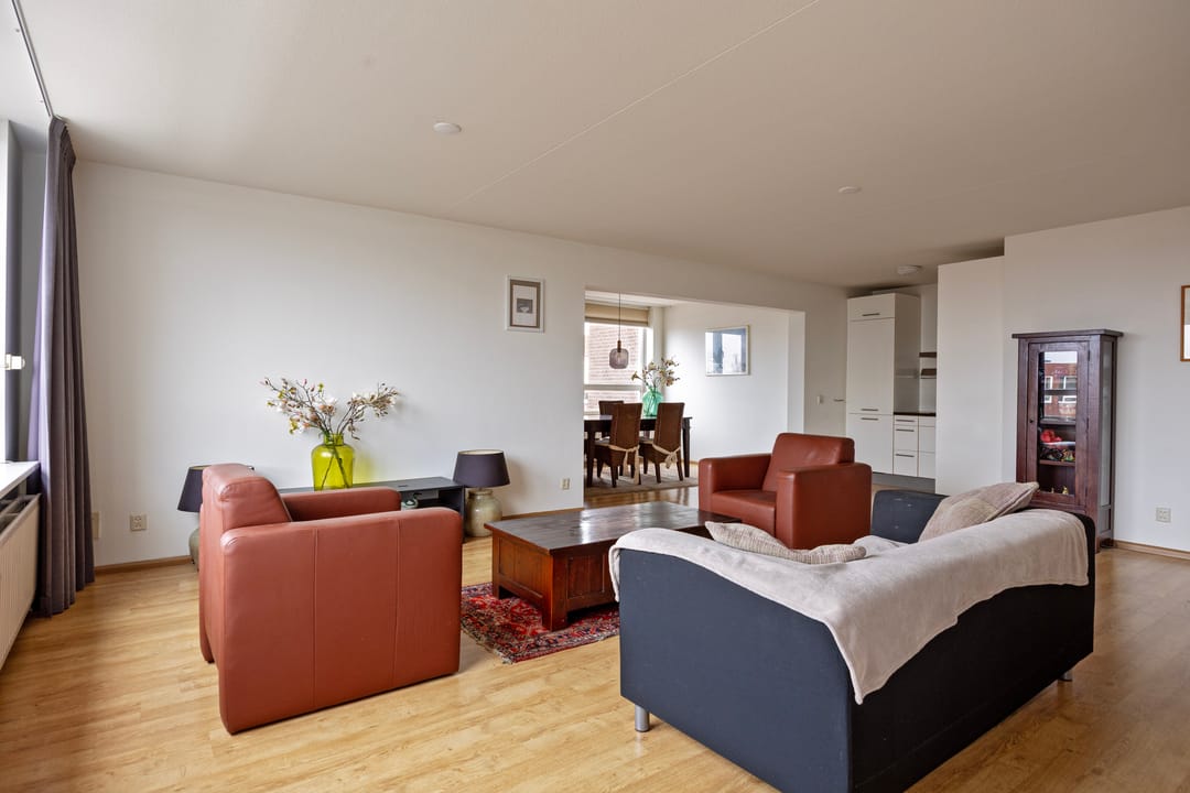 Foto 16 van Waterlooplein 303