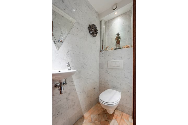 Photo 20 of Pauwstraat 13