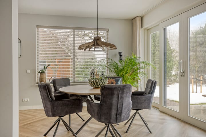 Foto 13 van Van Royenstraat 5