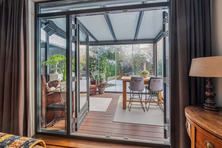 Photo 11 of Emmastraat 38