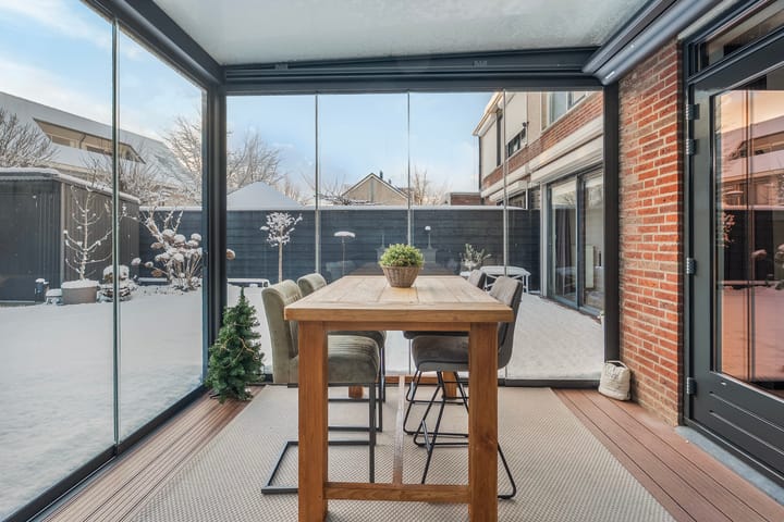 Photo 14 of Emmastraat 38