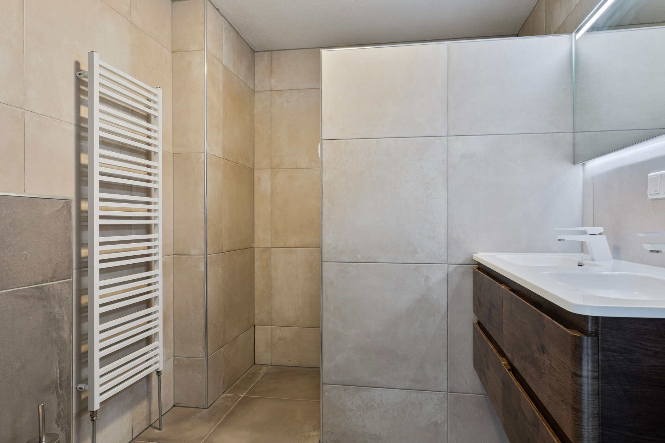 Photo 24 of W.F. Hermansstraat 80