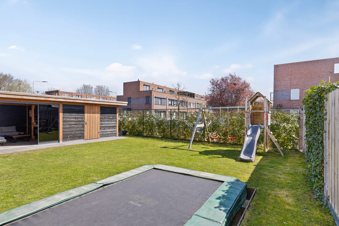 Photo 31 of W.F. Hermansstraat 80