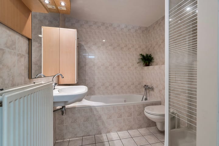 Photo 33 of Emmastraat 38