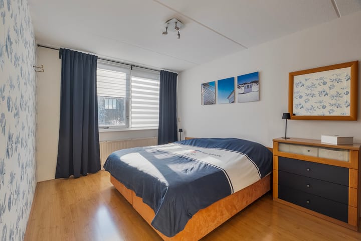 Photo 35 of Emmastraat 38