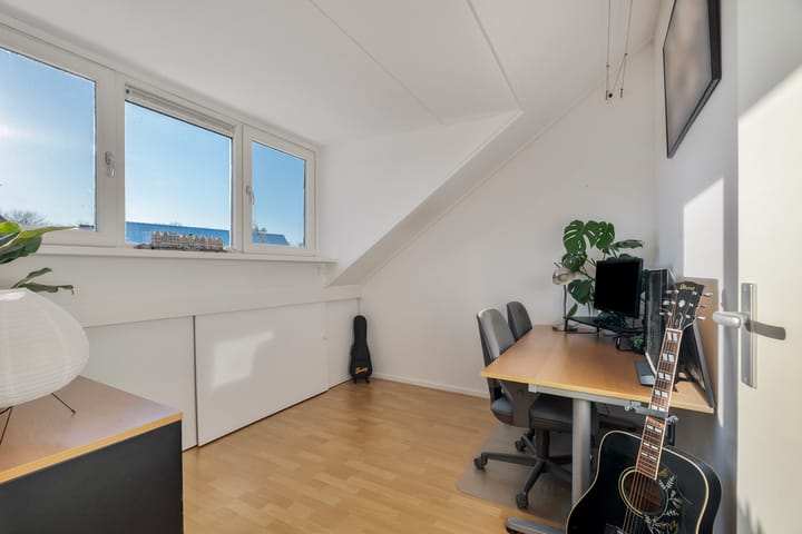 Photo 40 of Emmastraat 38