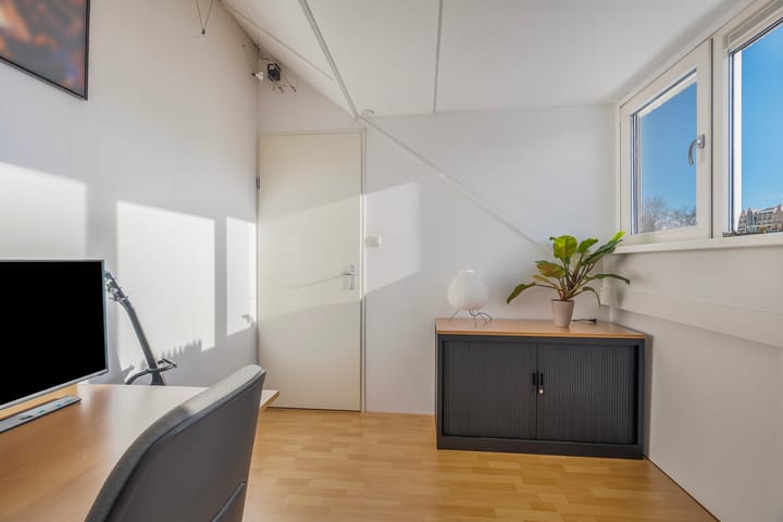 Photo 41 of Emmastraat 38