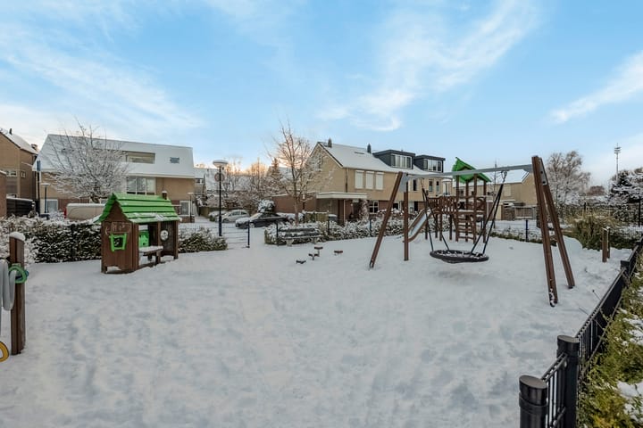 Photo 45 of Emmastraat 38