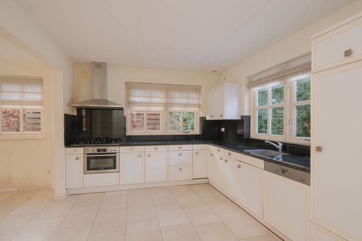 Foto 14 van Bruglaan 66